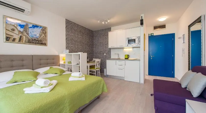 Ink Apartment - Image 1