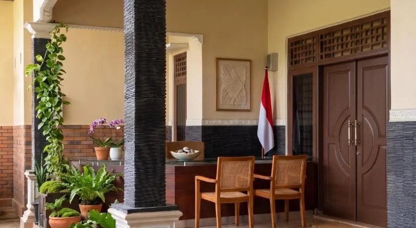 Bougenville Homestay - Image 1