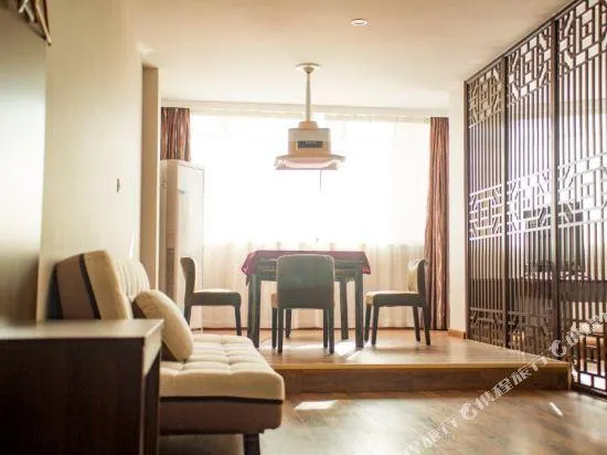 Jixian  Business Hotel - Image 1