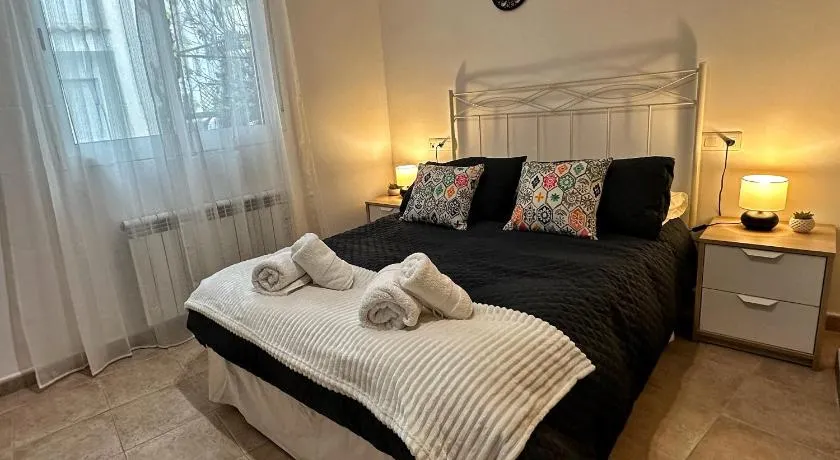Appartement entièrement équipé avec internet haut débit | Vue montagne | Avec animaux acceptés - Image 1