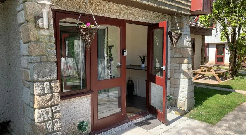 44 Trevithick view - Image 1