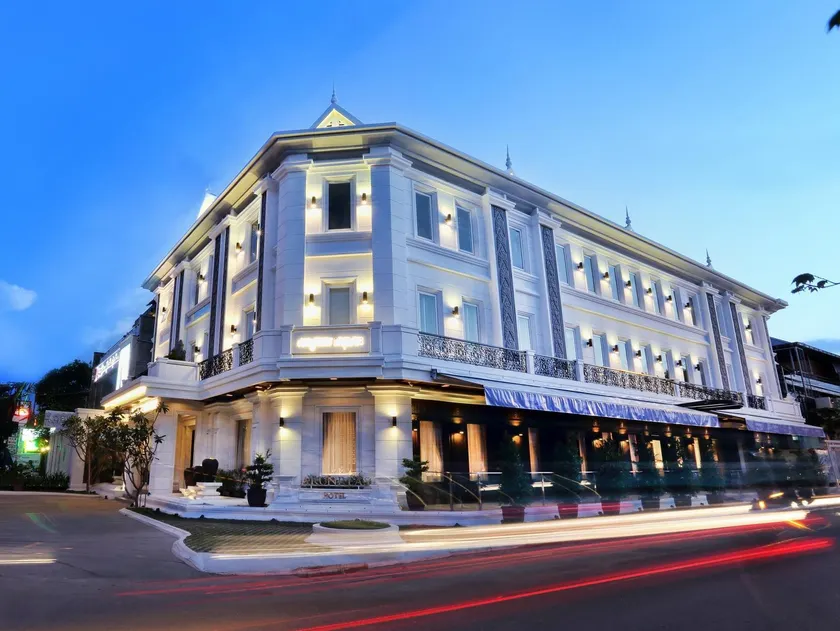 Arunreas Hotel - Image 1