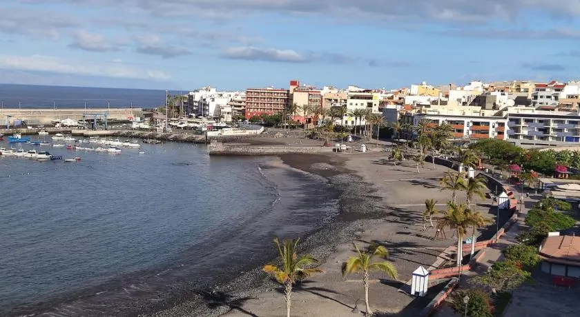 Apartamento HAKUNA MATATA con gran terraza, planta baja - Image 1