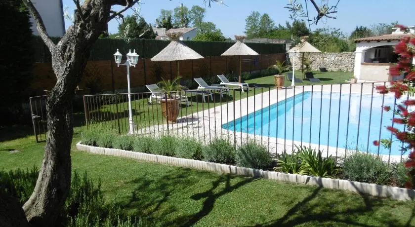 Les chambres d'hôtes d'Eloïse, piscine privée - Image 1