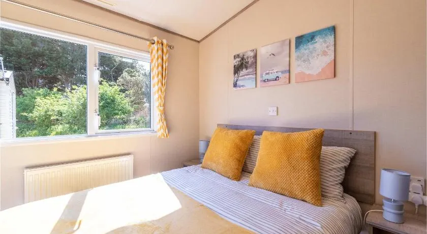 Peaceful Spot at Seton Sands - 3-Bed Caravan - Image 1