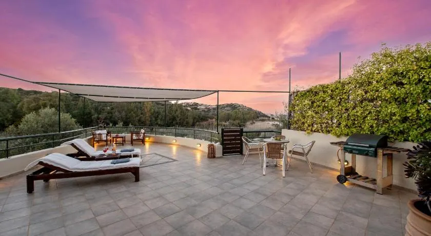 Coastal Dream beachView BBQ free parking WiFi 2 bedroom - Image 1