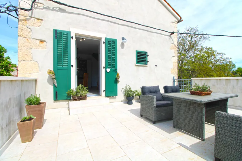 Apartment 2323 - Image 1