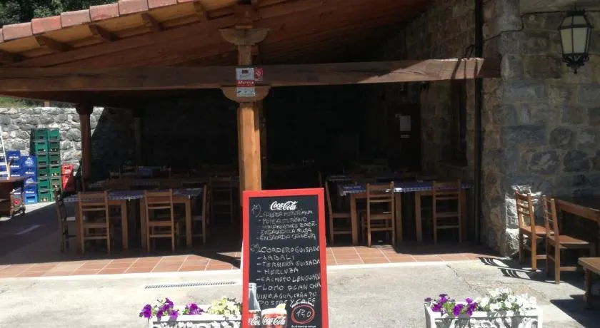 Hostal Casa Tino - Image 1
