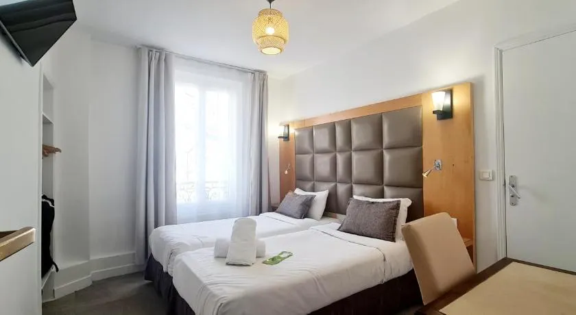Hotel de France 18 - Image 1