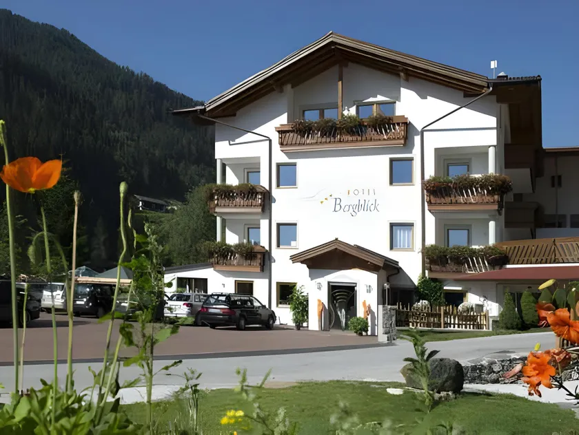 Hotel Bergblick - Image 1