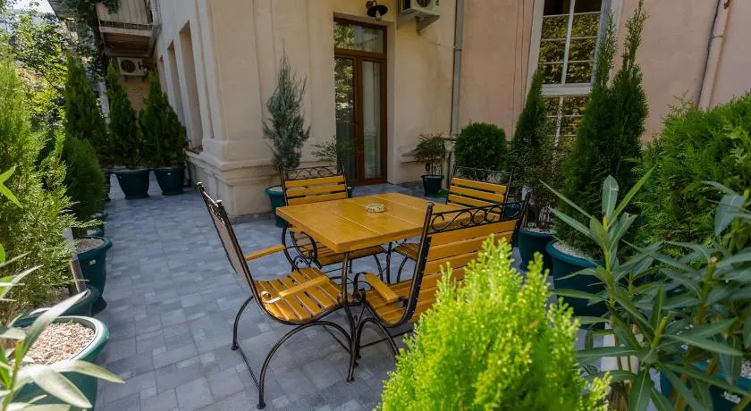Mais Guest House - Image 1