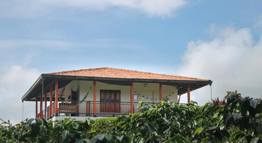 Finca La Coqueta Coffee Farm Stay near Filandia - Image 1