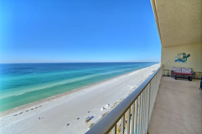 Cozy Oceanfront Condo with Beachside Pool - Unit 1602 by RedAwning - Image 1