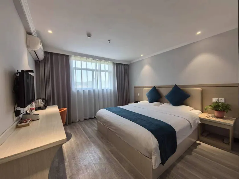 Venice Hotel (Yaozhou District People's Hospital Branch) - Image 1