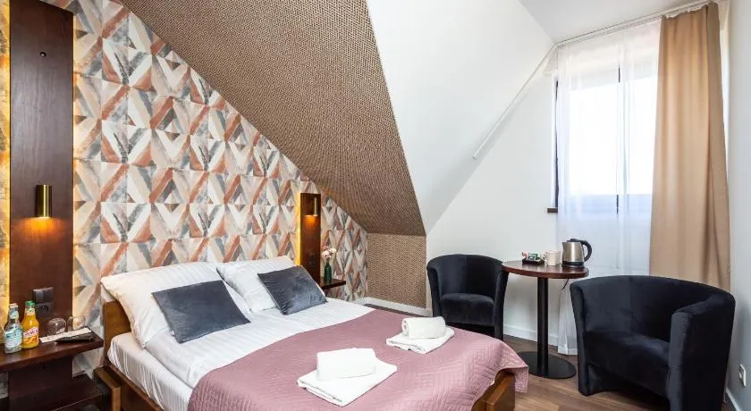 Hotel i Restauracja Stara Kuźnia - Image 1