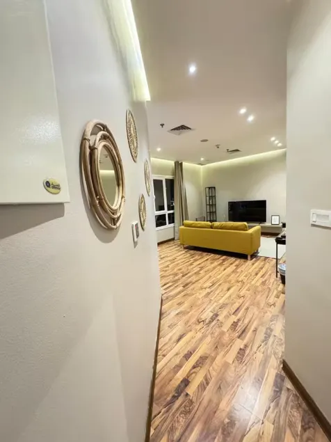 Cozy One-Bedroom Elegant Apartment in Salmiya 18 - Image 1