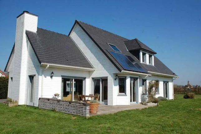 Blingel, Lovely house with 1st Class Breakfast - Image 1