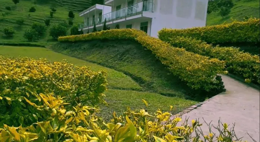 Hotel Takuara - Image 1
