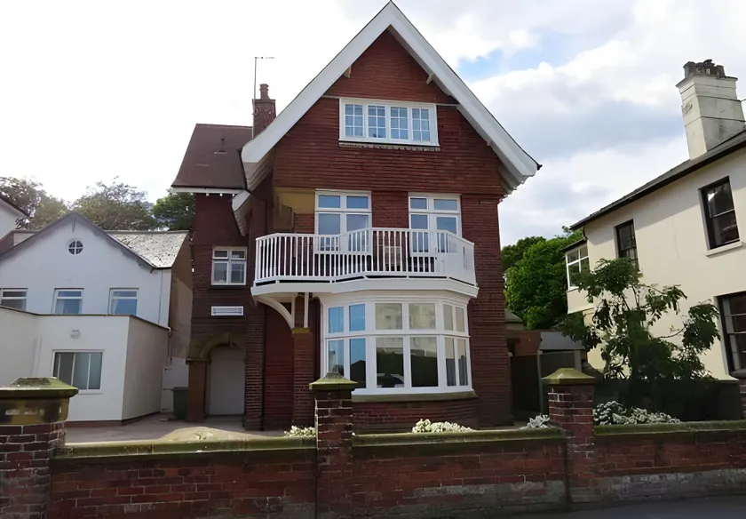 The Upper Deck - Fantastic sea views - Image 1