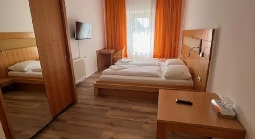 Hotel Post 17 - Image 1