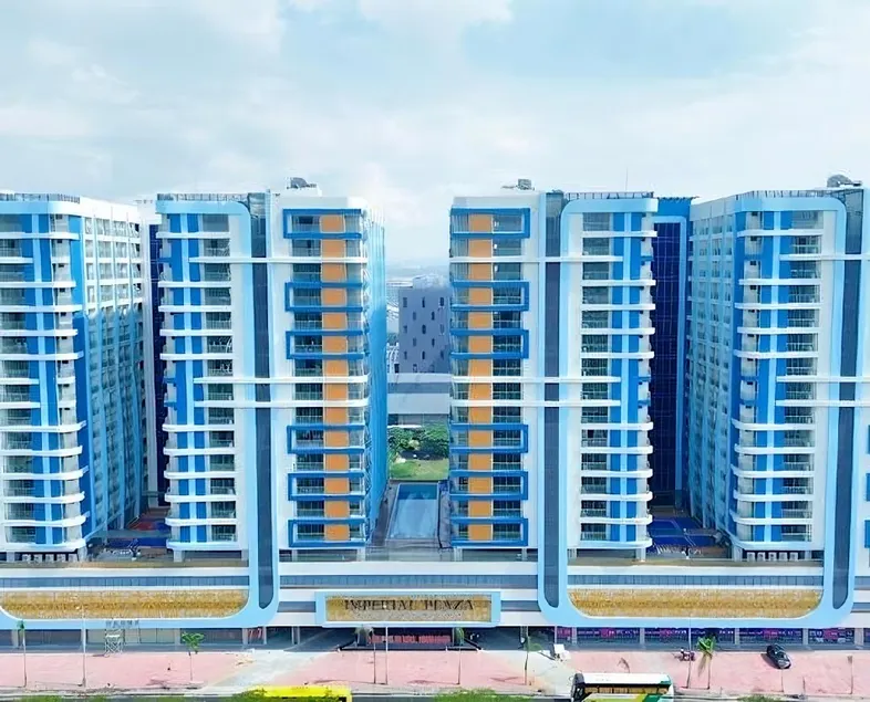 LCONDOTEL Studio Units at Imperial Plaza near MOA - Image 1