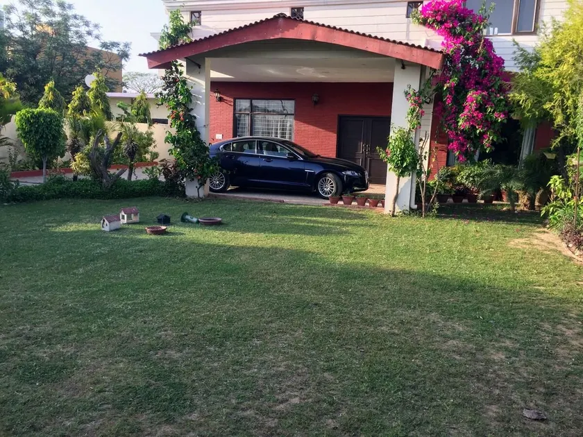 Villa with tropical garden (3 minutes Sukhna Lake) - Image 1