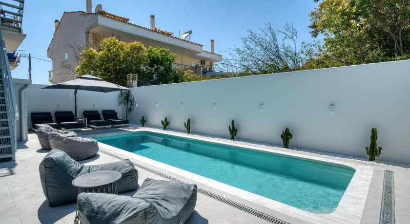 Atico, Luxury Pool Apartments - Image 1