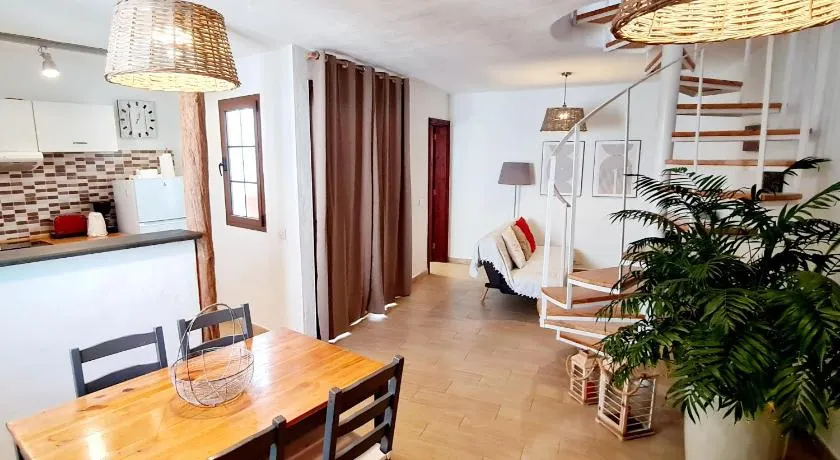 LUANA APARTMENT - Image 1