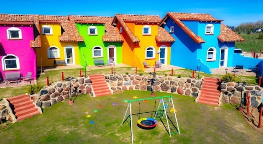 Mexican-themed holiday homes - Image 1
