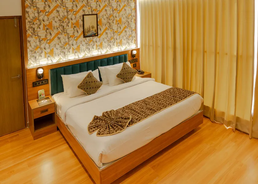 Hotel Sky International - Image 1