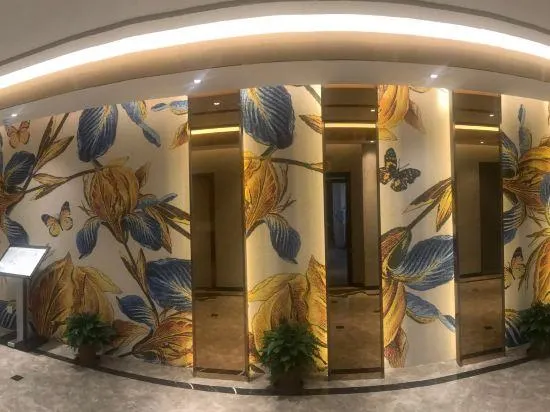 Huansha Business Hotel - Image 1