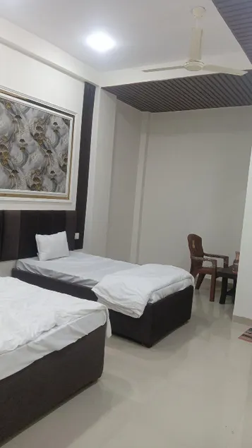 GURUKRIPA AC ROOMS AND ROOFTOP GARDEN - Image 1