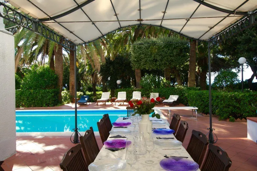 Villa Paradiso - Image 1