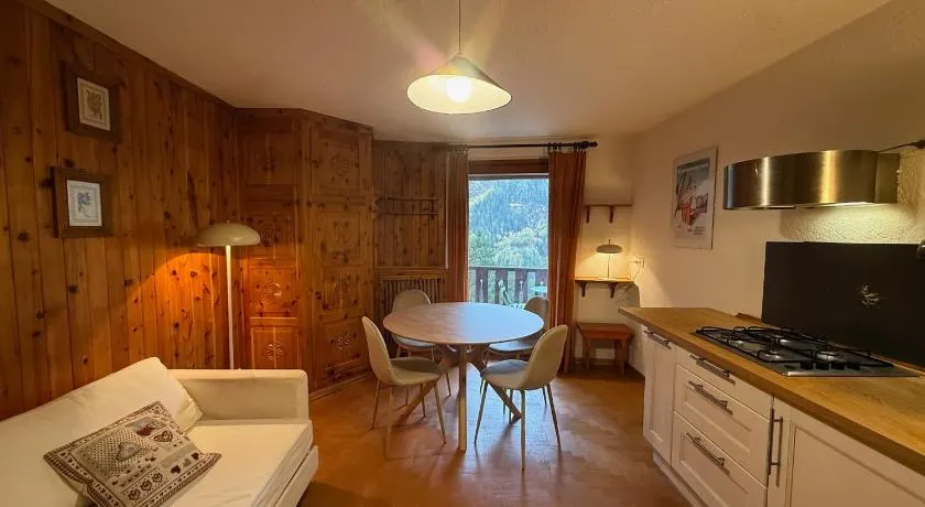 Studio with Mont Blanc View & Garage Courmayeur - Image 1