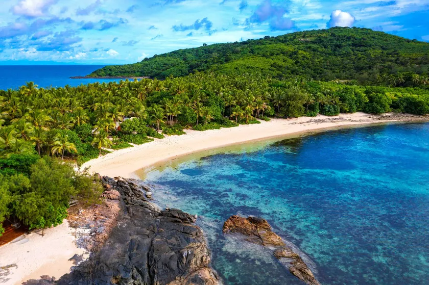 Barefoot Manta Island Resort - Image 1