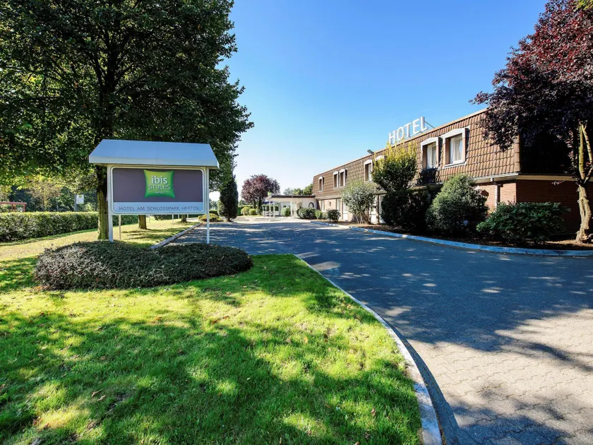 AKZENT Hotel am Schlosspark Herten - Image 1