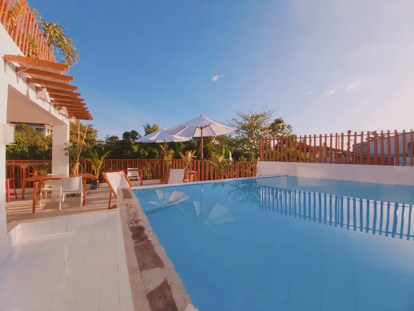 Hannah Hotel - Image 1