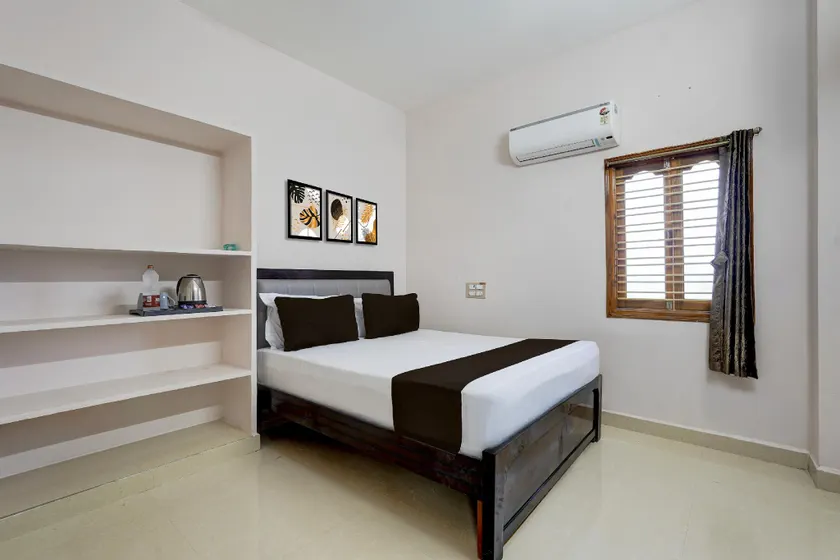 Hotel O by OYO V Stayinn - Image 1