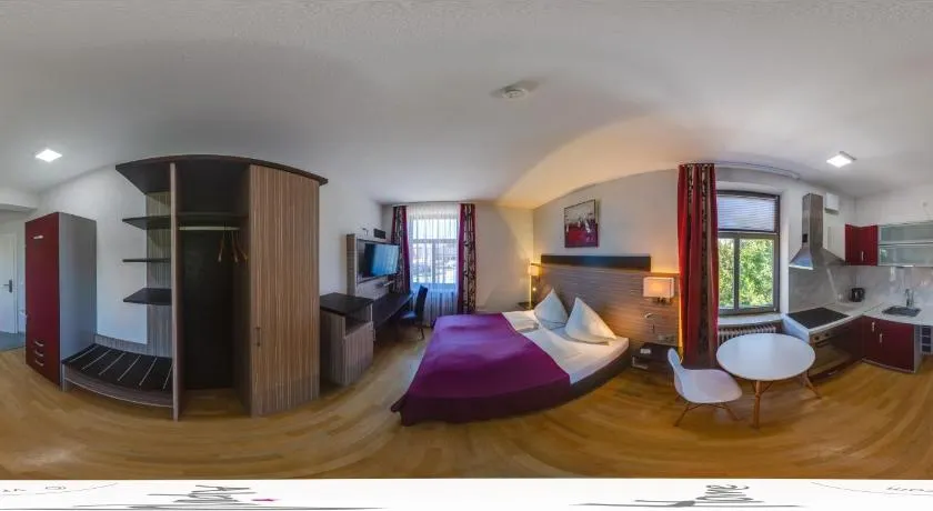 Alpina home - Image 1
