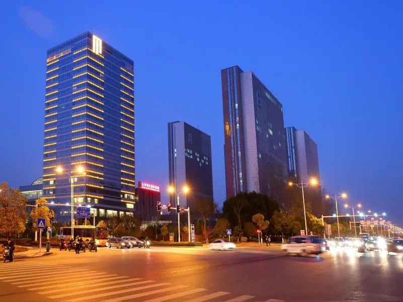 Jiuhua Jin Jiang International Hotel - Image 1