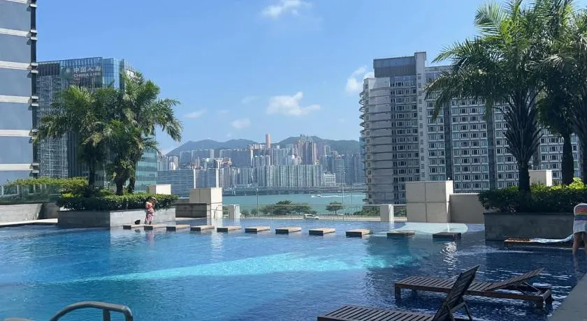 Harbourview Horizon - Image 1