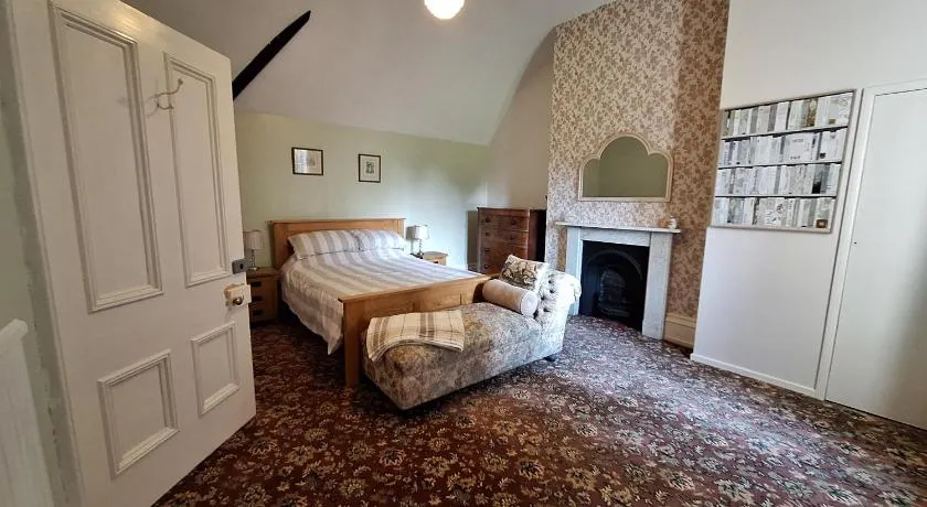 The Meadow Suite, Enholmes Hall - Image 1