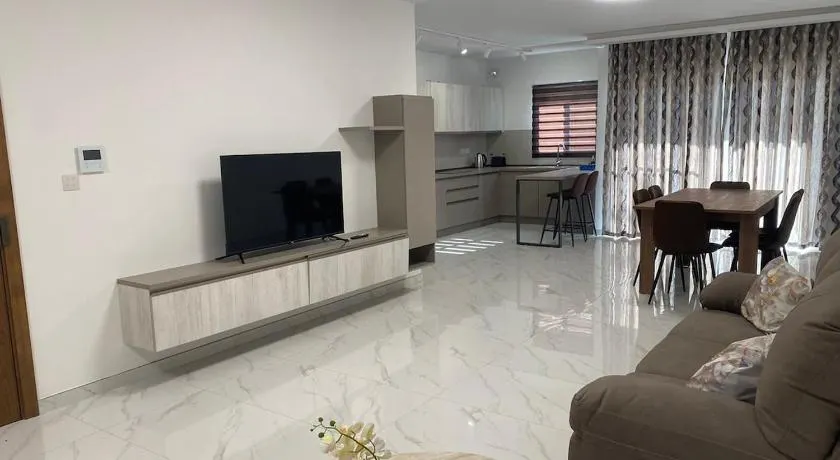 Spacious Flat at Naxxar - Image 1