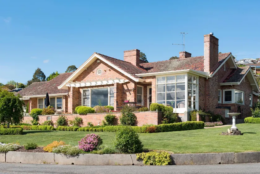 Trevallyn House B & B - Image 1
