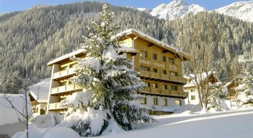 Hotel Garni Ernst Falch - Image 1