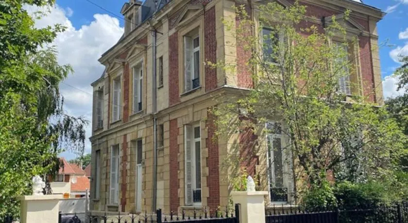 Bed & Breakfast à 20mn direct St Lazare en Train - Image 1