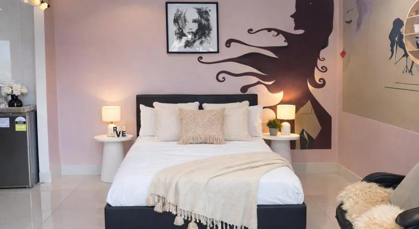 Artistic Studio in Stretton I Close to Shops and Dining - Image 1