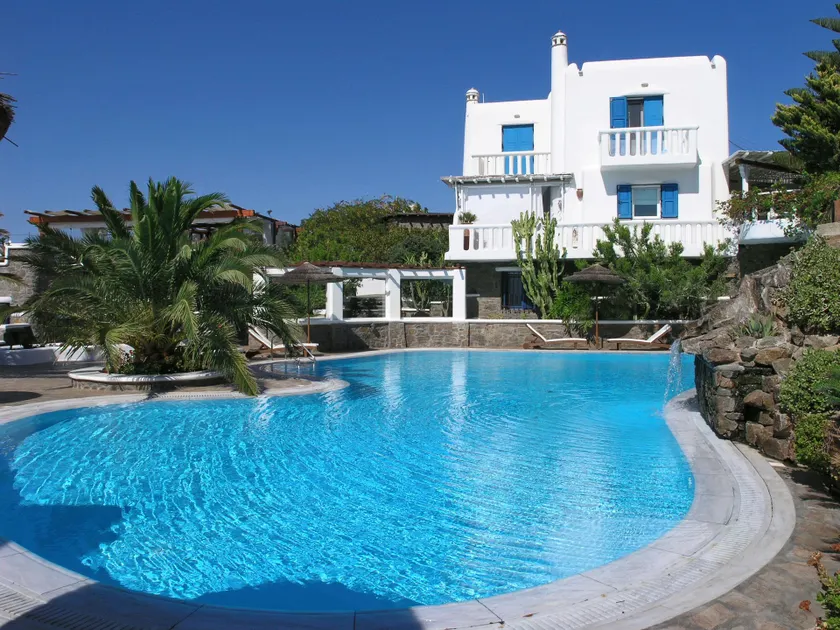 Iros Boutique Hotel - Image 1