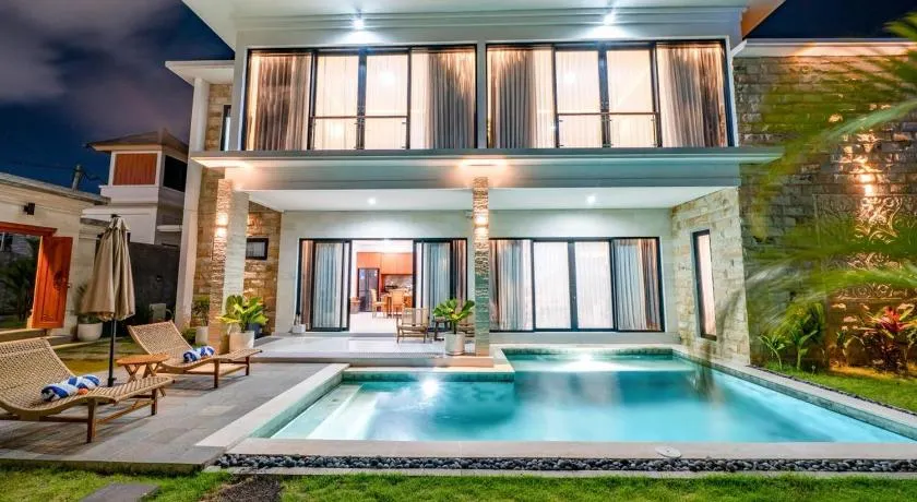 Villa Nia Gray 1 Seminyak - Image 1