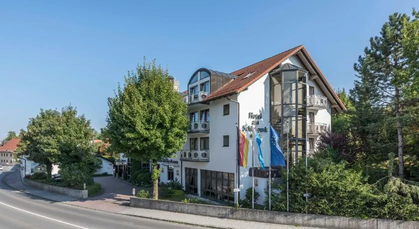 Hotel am Schlosspark - Image 1